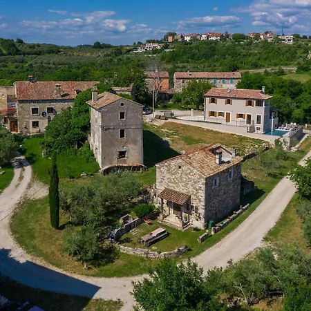 Skarline Ferienhaus *