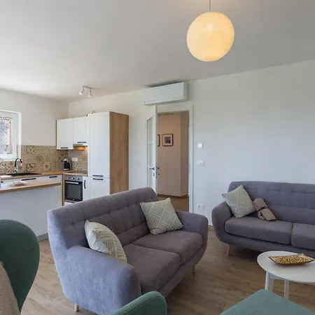 Skarline Holiday home Donje Baredine
