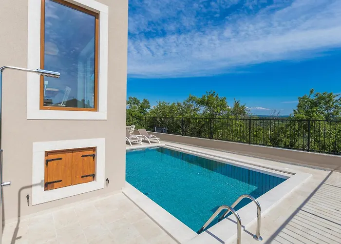 Skarline Novigrad Istria