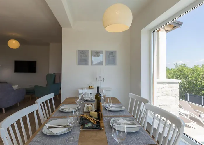 Skarline Novigrad Istria